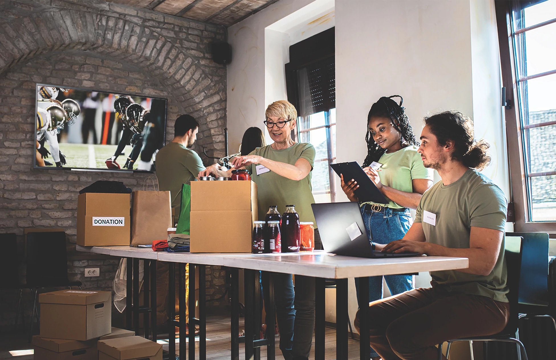 DIRECTV FOR BUSINESS empowering communities.