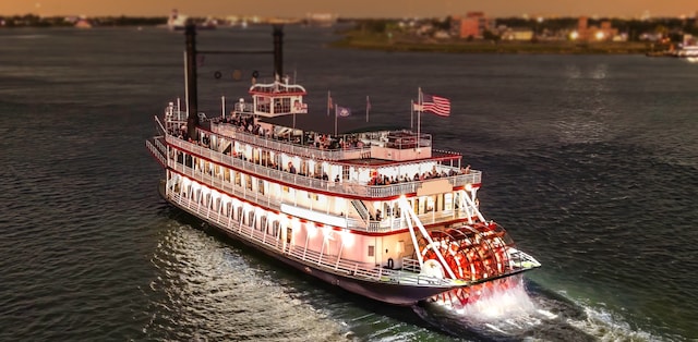 PASSENGER & LEISURE MARINE VESSELS